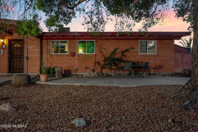 7800 E Joshua Place, Tucson, AZ 85730