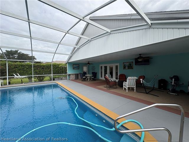 407 Maravilla Avenue, Sebring, FL 33875