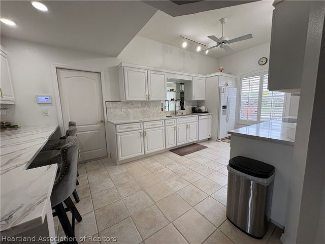 407 Maravilla Avenue, Sebring, FL 33875