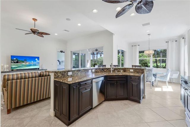 9090 Limestone LN, Naples, FL 34120