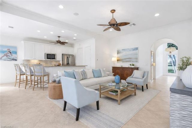 9090 Limestone LN, Naples, FL 34120
