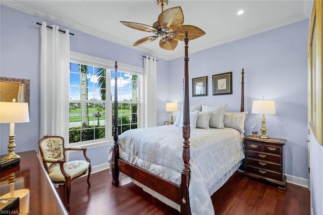 9090 Limestone LN, Naples, FL 34120