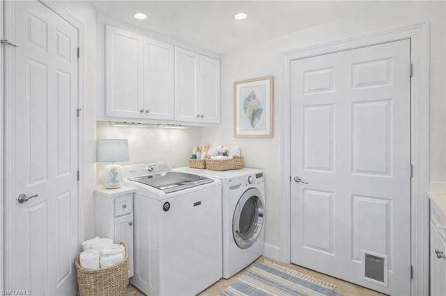 9090 Limestone LN, Naples, FL 34120