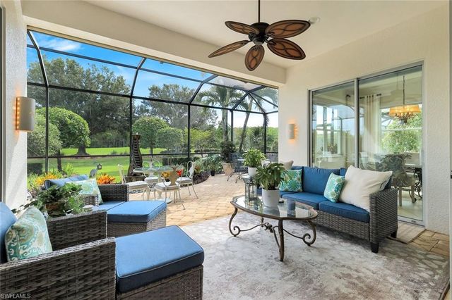 9090 Limestone LN, Naples, FL 34120
