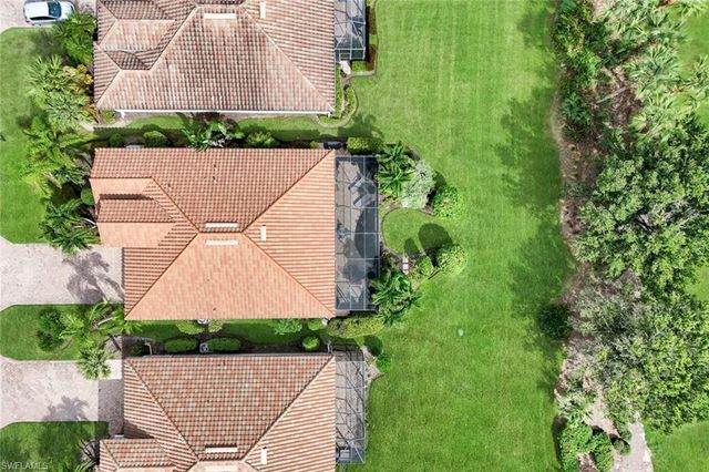 9090 Limestone LN, Naples, FL 34120