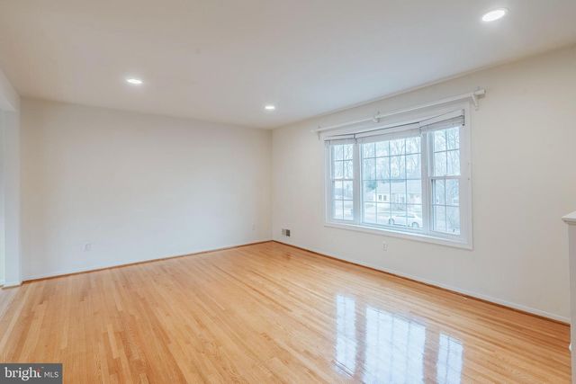 13715 SMALLWOOD CT, Chantilly, VA 20151