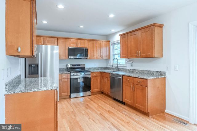 13715 SMALLWOOD CT, Chantilly, VA 20151