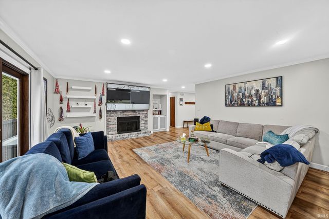 17202 Pencross Drive, Granger, IN 46530