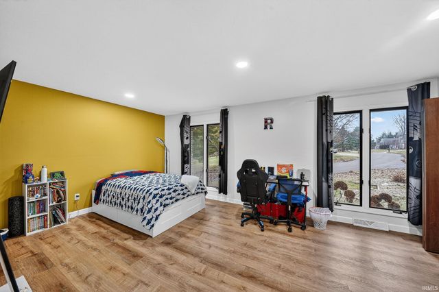 17202 Pencross Drive, Granger, IN 46530