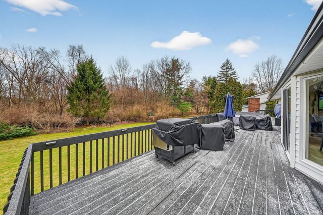 17202 Pencross Drive, Granger, IN 46530