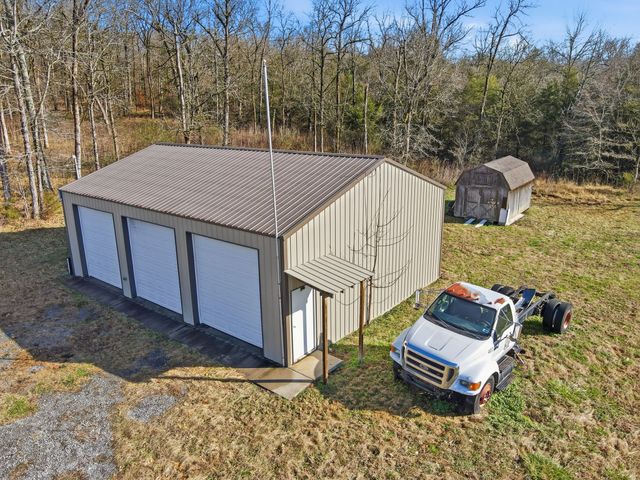 30 Smokey Cir, Petersburg, TN 37144