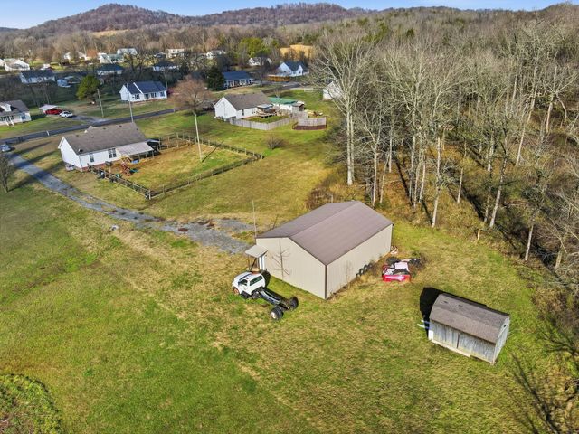 30 Smokey Cir, Petersburg, TN 37144