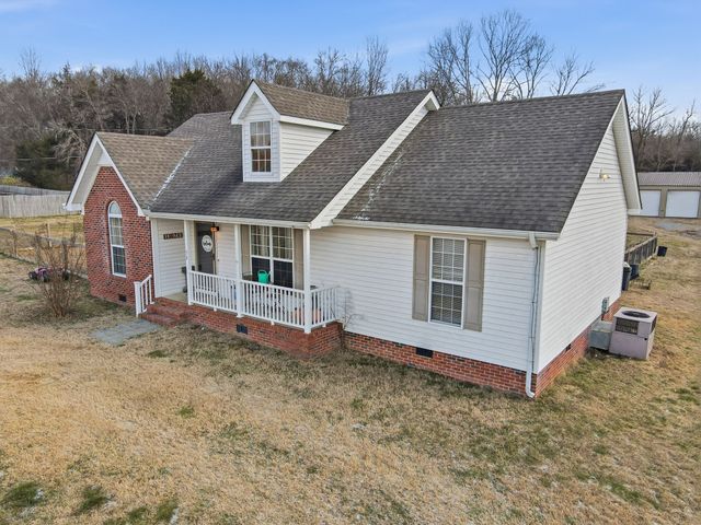 30 Smokey Cir, Petersburg, TN 37144