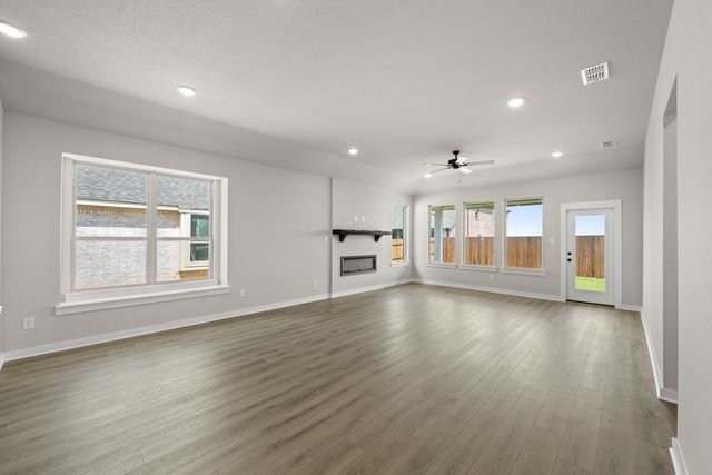 6917 Lincoln Pin Way, Crowley, TX 76036