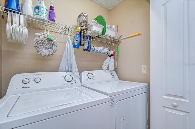 2512 WRENCREST CIRCLE, Valrico, FL 33596