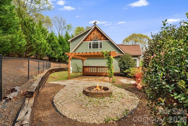 2011 Edgerton Road, Mill Spring, NC 28756