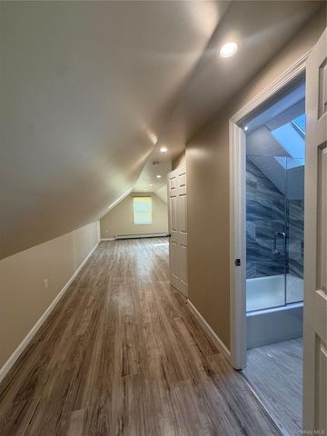 21 W Centennial Ave, Roosevelt, NY 11575