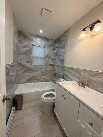 21 W Centennial Ave, Roosevelt, NY 11575