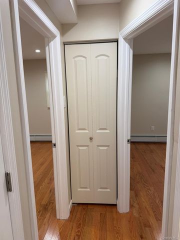 21 W Centennial Ave, Roosevelt, NY 11575