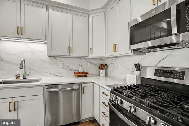 2109 TREVI CT, Philadelphia, PA 19145