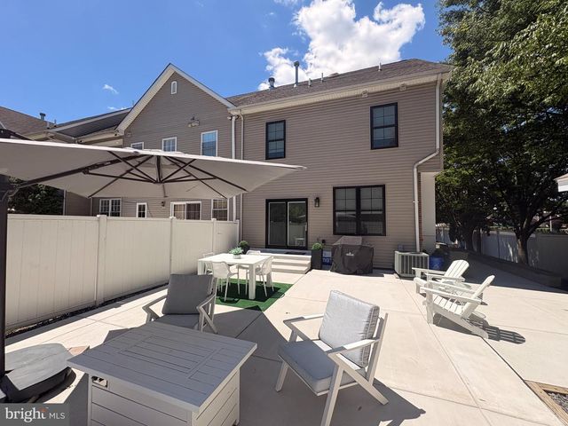 2109 TREVI CT, Philadelphia, PA 19145