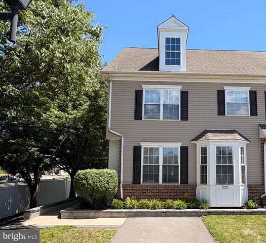 2109 TREVI CT, Philadelphia, PA 19145