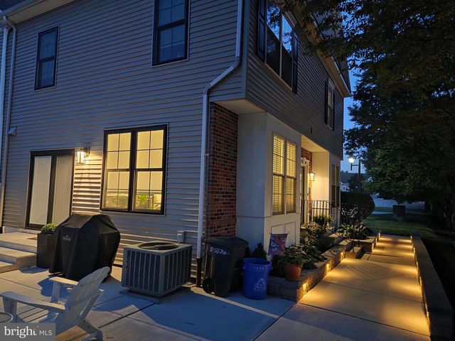 2109 TREVI CT, Philadelphia, PA 19145