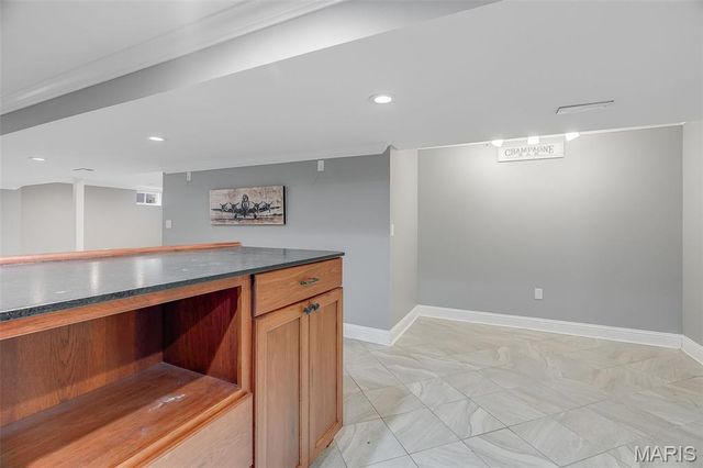 160 Oaklawn Drive, Glen Carbon, IL 62034
