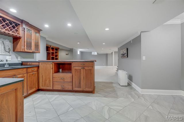 160 Oaklawn Drive, Glen Carbon, IL 62034