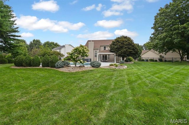 160 Oaklawn Drive, Glen Carbon, IL 62034