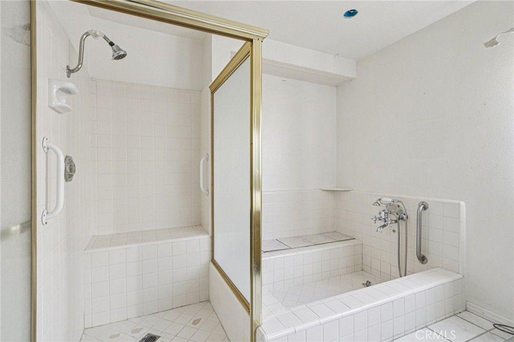 Image 22 of property listing at 13354 Mission Tierra Way, Granada Hills, CA 91344