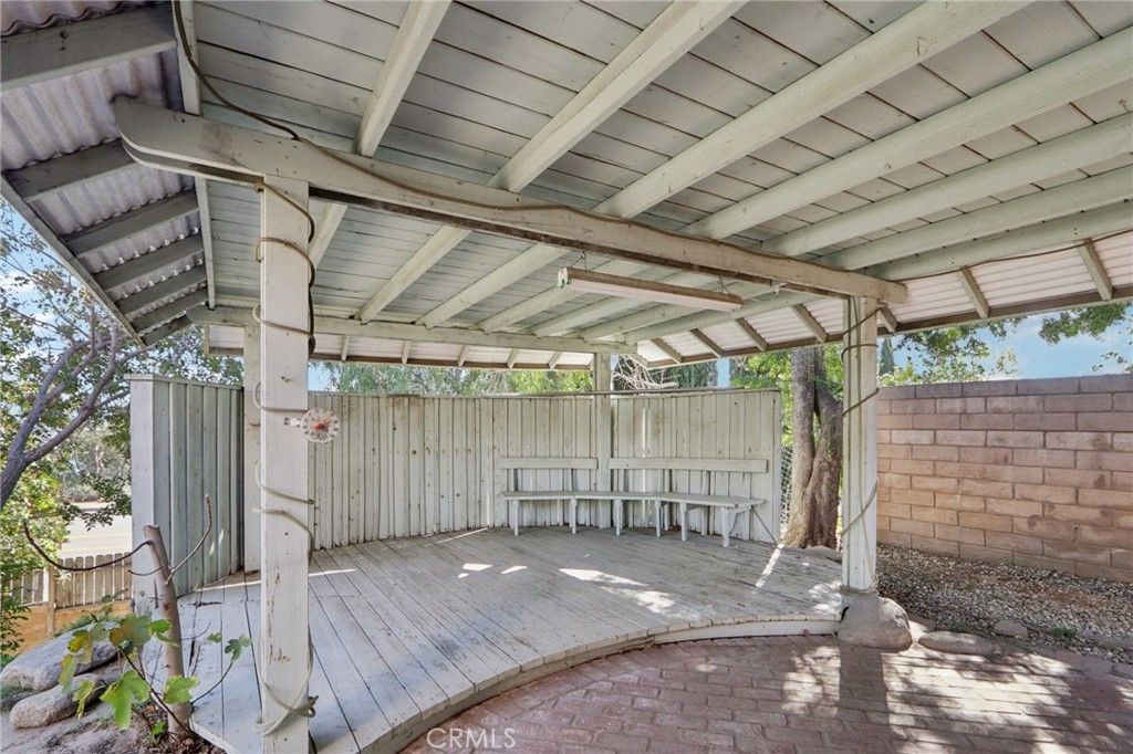 Image 37 of property listing at 13354 Mission Tierra Way, Granada Hills, CA 91344