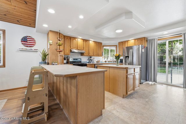 9353 N Finucane Dr, Hayden, ID 83835