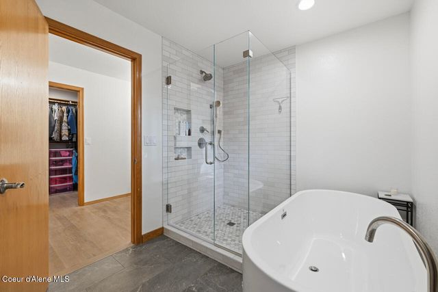 9353 N Finucane Dr, Hayden, ID 83835