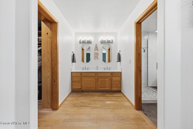 9353 N Finucane Dr, Hayden, ID 83835