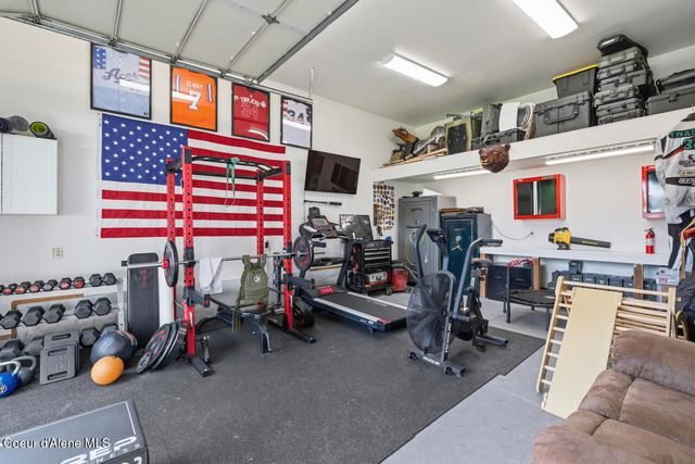 9353 N Finucane Dr, Hayden, ID 83835