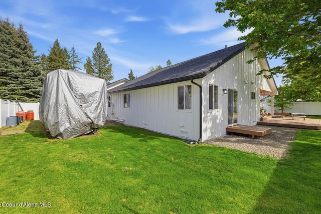 9353 N Finucane Dr, Hayden, ID 83835