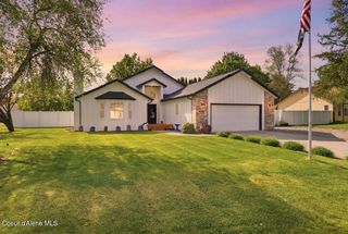 9353 N Finucane Dr, Hayden, ID 83835