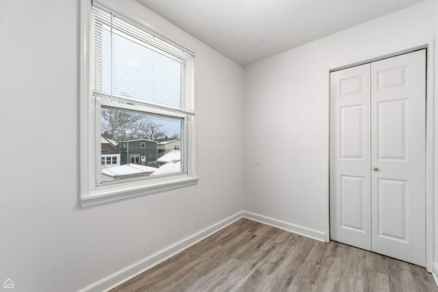 5250 W Grace Street 2, Chicago, IL 60641