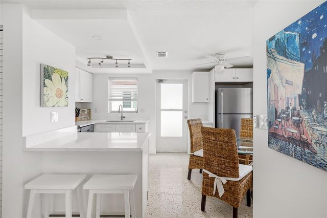 6154 MIDNIGHT PASS ROAD A-3, Sarasota, FL 34242