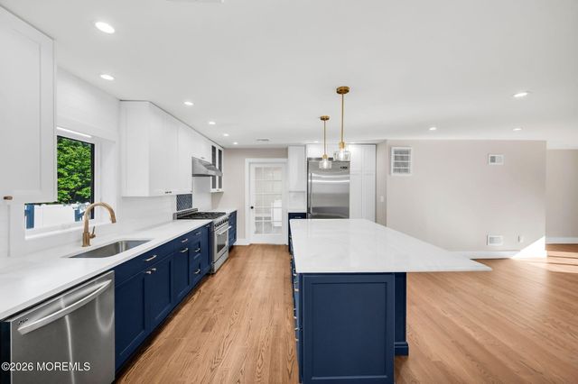 31 Hosford Avenue, Leonardo, NJ 07737