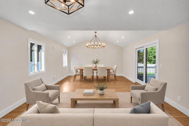 31 Hosford Avenue, Leonardo, NJ 07737