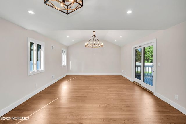31 Hosford Avenue, Leonardo, NJ 07737