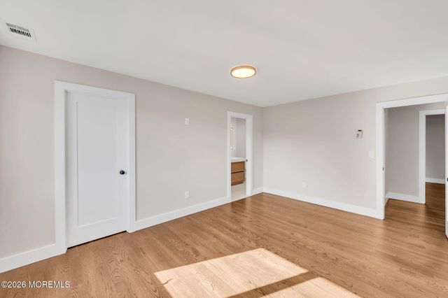 31 Hosford Avenue, Leonardo, NJ 07737