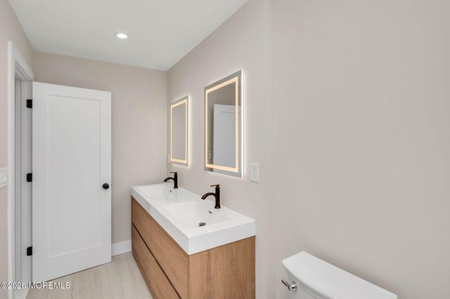 31 Hosford Avenue, Leonardo, NJ 07737