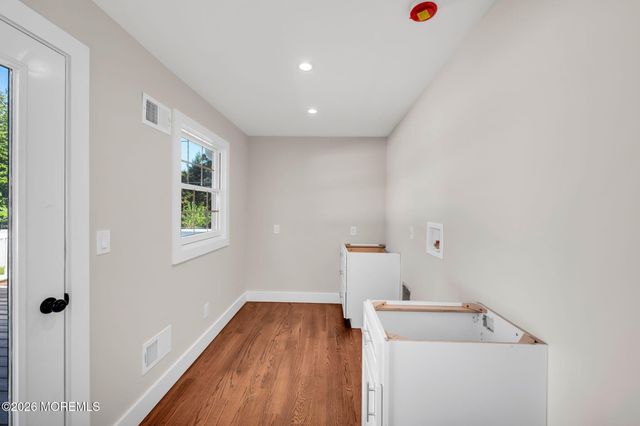 31 Hosford Avenue, Leonardo, NJ 07737