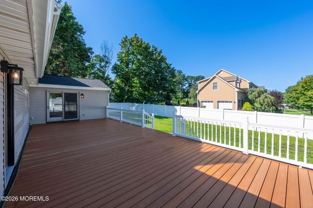 31 Hosford Avenue, Leonardo, NJ 07737