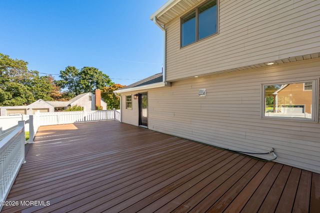31 Hosford Avenue, Leonardo, NJ 07737
