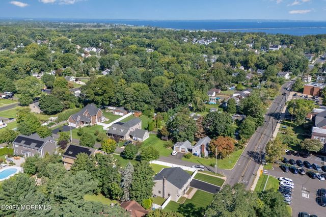 31 Hosford Avenue, Leonardo, NJ 07737