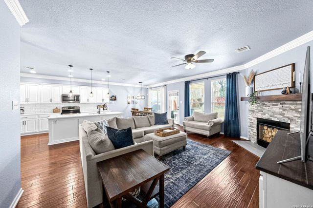 3707 Cotoneaster, San Antonio, TX 78261